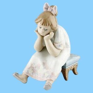 Lladro #5649 "Nothing to Do" Figurine Young Girl Sitting on Stool